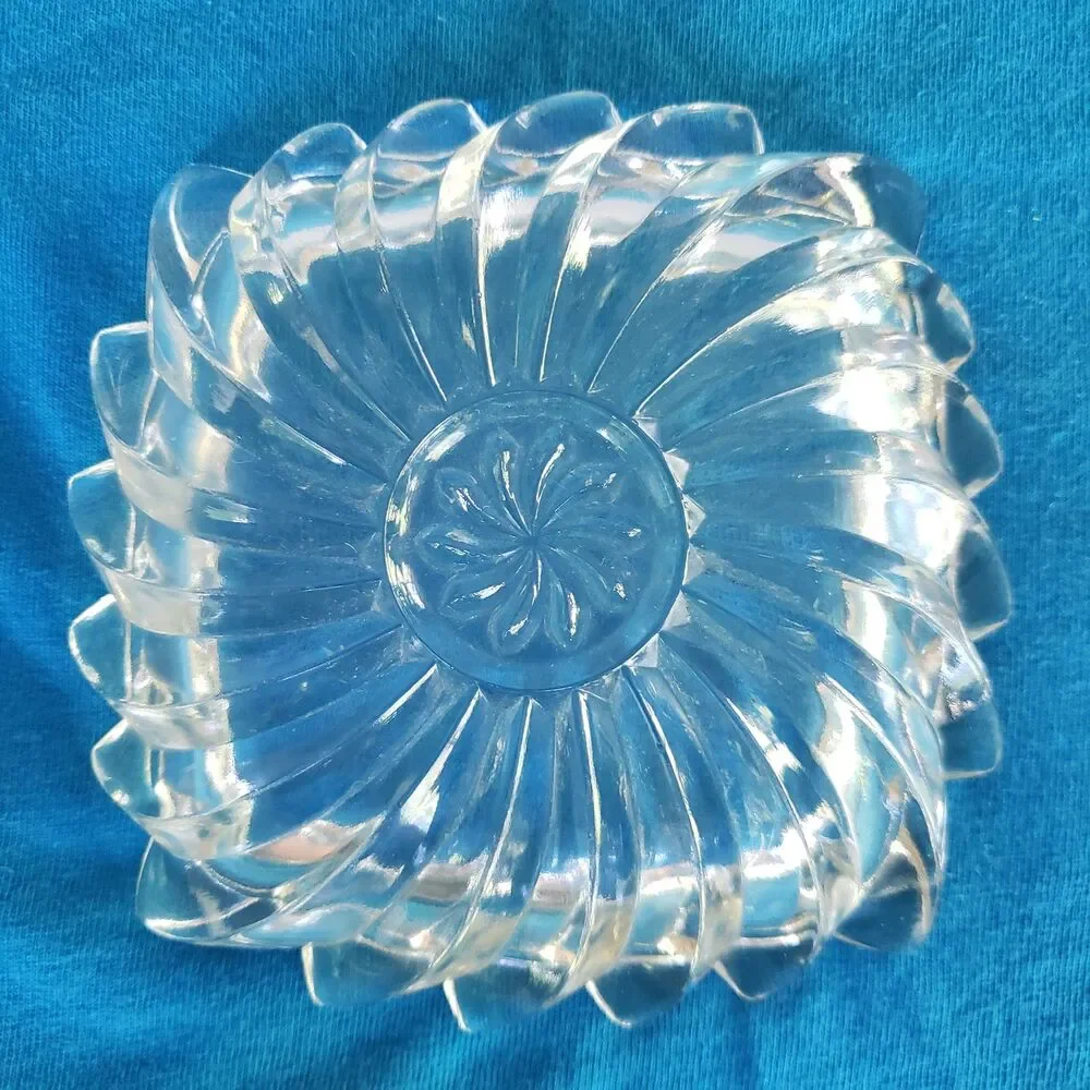 Vintage Clear Glass Swirl Ashtray Sawtooth Edge Floral Center Trinket Dish 5.5